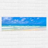 Muursticker - Schapenwolkjes boven Kalme Zee bij het Strand - 90x30 cm Foto op Muursticker