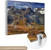 MuchoWow® Glasschilderij 180x120 cm - Schilderij acrylglas - De weg naar de hoogste berg in Oostenrijk - Foto op glas - Schilderijen