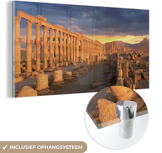 MuchoWow® Glasschilderij 160x80 cm - Schilderij acrylglas - Zuilengang in de stad Palmyra in Syrië - Foto op glas - Schilderijen