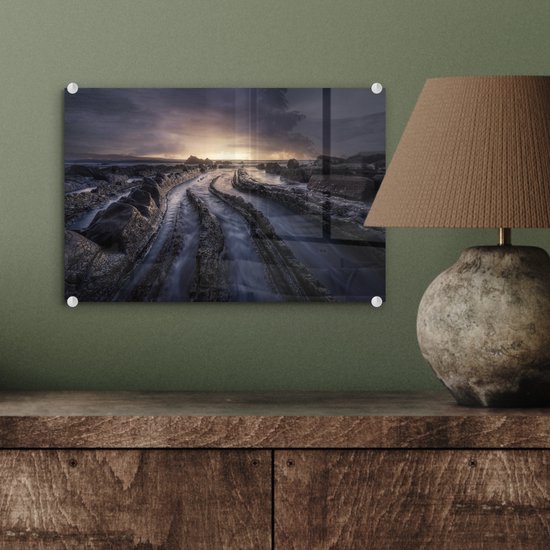MuchoWow® Glasschilderij 30x20 cm - Schilderij acrylglas - Zee - Zand - Nacht - Foto op glas - Schilderijen