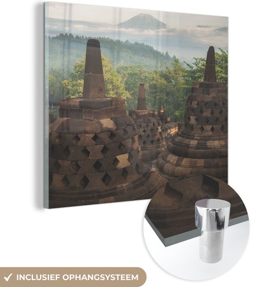 MuchoWow® Glasschilderij 20x20 cm - Schilderij acrylglas - Fantastisch uitzicht over de jungle vanaf de Borobudur - Foto op glas - Schilderijen
