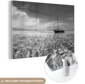 MuchoWow® Glasschilderij 120x80 cm - Schilderij acrylglas - Zeilboot op zee - Foto op glas - Schilderijen