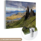 MuchoWow® Glasschilderij 120x80 cm - Schilderij acrylglas - Landschap in Trotternish - Foto op glas - Schilderijen