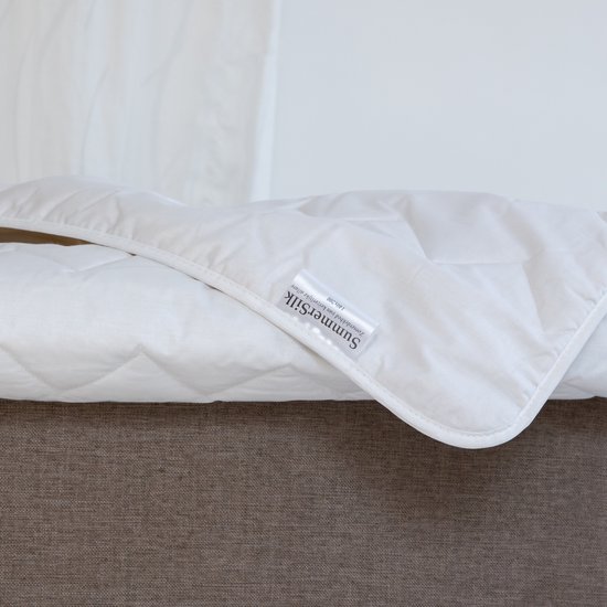H&D Summer Silk Zijden Zomerdekbed - 100% Natuur Wilde zijde vulling - Tijkstof van 100% puur Percal zachte Katoen - Eenpersoons - 140x220cm - Harris&Darwin