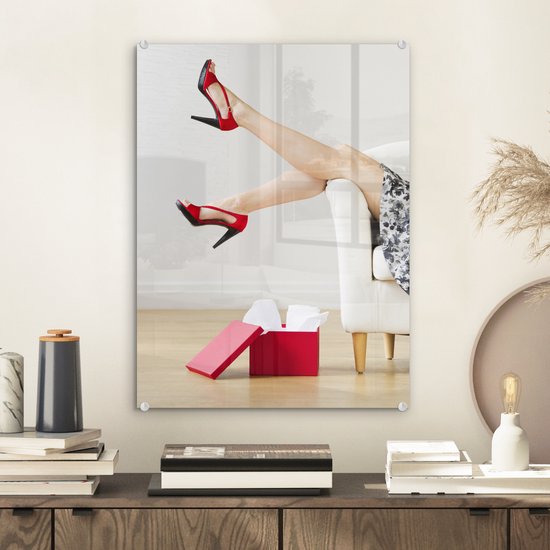 Peinture sur Verre - Femme Portant des Chaussures Rouges à Talons Hauts - 30x40 cm - Peintures sur Verre Peintures - Photo sur Glas