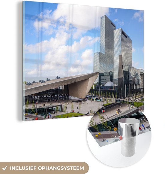 MuchoWow® Glasschilderij 40x30 cm - Schilderij acrylglas - Rotterdam - Station - Wolken - Foto op glas - Schilderijen