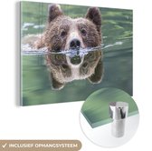 MuchoWow® Glasschilderij 90x60 cm - Schilderij acrylglas - Grizzlybeer - Water - Reflectie - Foto op glas - Schilderijen