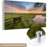 MuchoWow® Glasschilderij 160x80 cm - Schilderij acrylglas - Friesland - Hek - Landschap - Foto op glas - Schilderijen