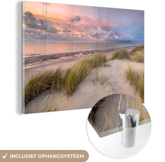 MuchoWow® Glasschilderij 120x80 cm - Schilderij acrylglas - Strand - Zee - Duin - Nederland - Roze - Foto op glas - Schilderijen