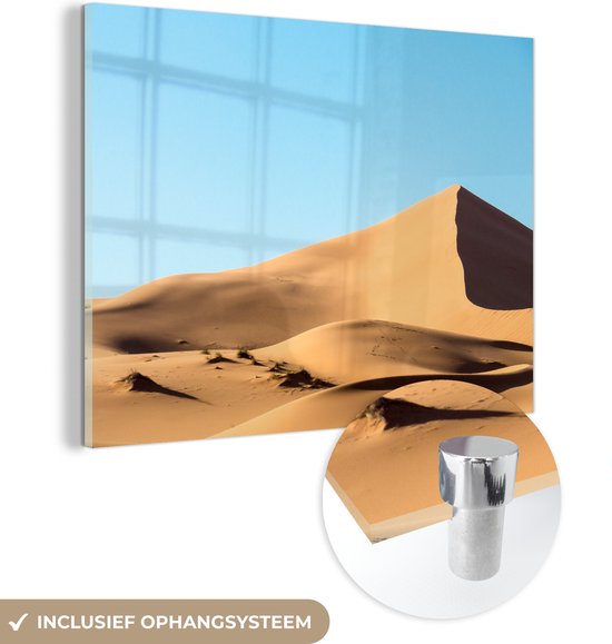 MuchoWow® Glasschilderij 80x60 cm - Schilderij acrylglas - Het woestijngebied in het oosten van Marokko - Foto op glas - Schilderijen