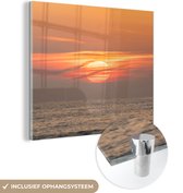 MuchoWow® Glasschilderij 90x90 cm - Schilderij acrylglas - Zonsondergang in de zee - Foto op glas - Schilderijen