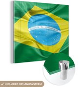 MuchoWow® Glasschilderij 20x20 cm - Schilderij acrylglas - Close-up van de vlag van Brazilië - Foto op glas - Schilderijen