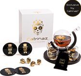 Catrinaz® Luxe Whiskey set - Skull design - Whiskey karaf - Tequila karaf - 0.9L - Incl. 4 gouden skull whiskey stones - 4 whiskey glazen - 4 onderleggers - Uniek geschenk - Gift box - Cadeau voor man