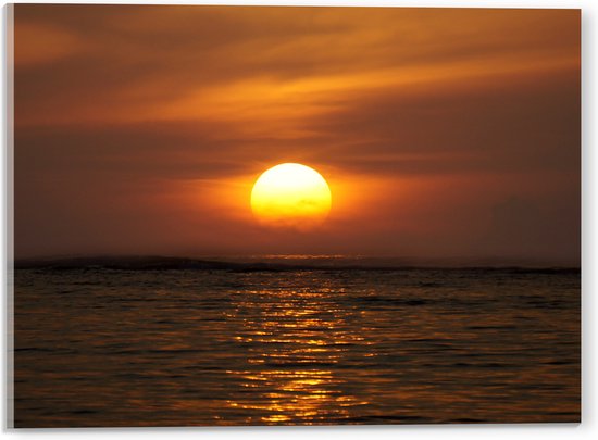 Acrylglas - Zon verdwijnend achter de Horizon in de Kalme Zee - 40x30 cm Foto op Acrylglas (Wanddecoratie op Acrylaat)