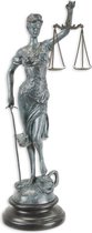 EEN BRONZEN BEELDHOUWWERK VAN DE LADY JUSTICE GROENE AFWERKING, A BRONZE SCULPTURE OF THE LADY JUSTICE GREEN FINISH