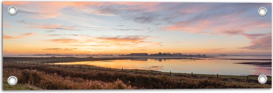 Tuinposter – Zonsopkomst over Meren aan het Weiland in Nederland - 60x20 cm Foto op Tuinposter (wanddecoratie voor buiten en binnen)