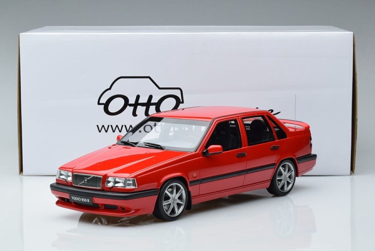 Volvo 850 R Sedan - 1:18 - Otto Mobile Models | bol