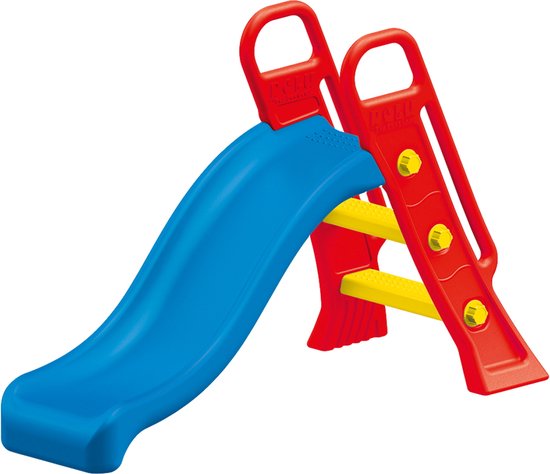 Kleine rode en gele glijbaan met blauwe glijbaan, witte achtergrond.