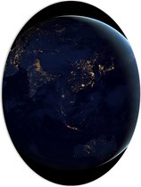PVC Schuimplaat Ovaal - Azië op de Wereldbol vanuit het Heelal - 60x80 cm Foto op Ovaal (Met Ophangsysteem)