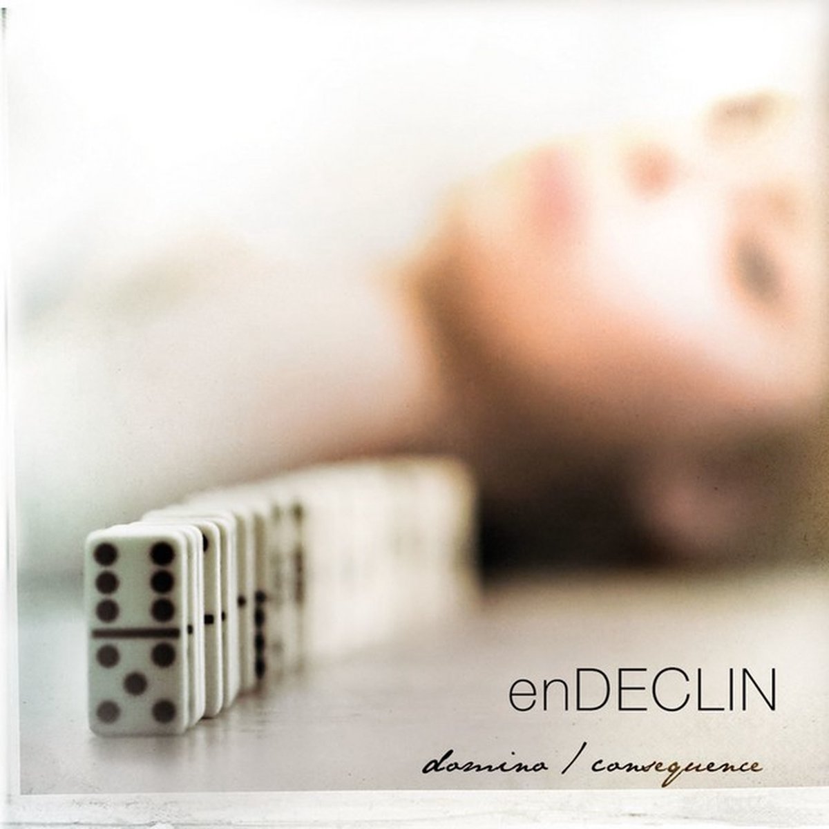 En Declin - Domino | Consequence (CD)