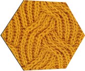 Dibond Hexagon - Geel Gebreide Stof - 80x69.6 cm Foto op Hexagon (Met Ophangsysteem)