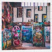 Muursticker - Binnenkant van Gebouw met Kleurijke Graffiti - 50x50 cm Foto op Muursticker