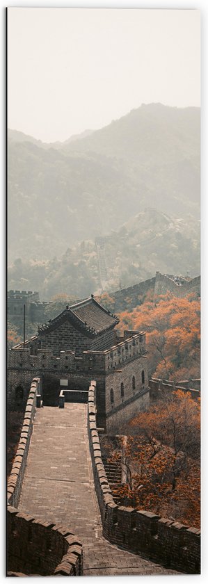 Dibond - Bovenaanzicht van Chinese Muur in Herfst - 50x150 cm Foto op Aluminium (Met Ophangsysteem)