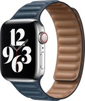 Apple Leather Link voor de Apple Watch Series 1 / 2 / 3 / 4 / 5 / 6 / 7 / 8 / 9 / SE - 38 / 40 / 41 mm - Maat S/M - Baltic Blue