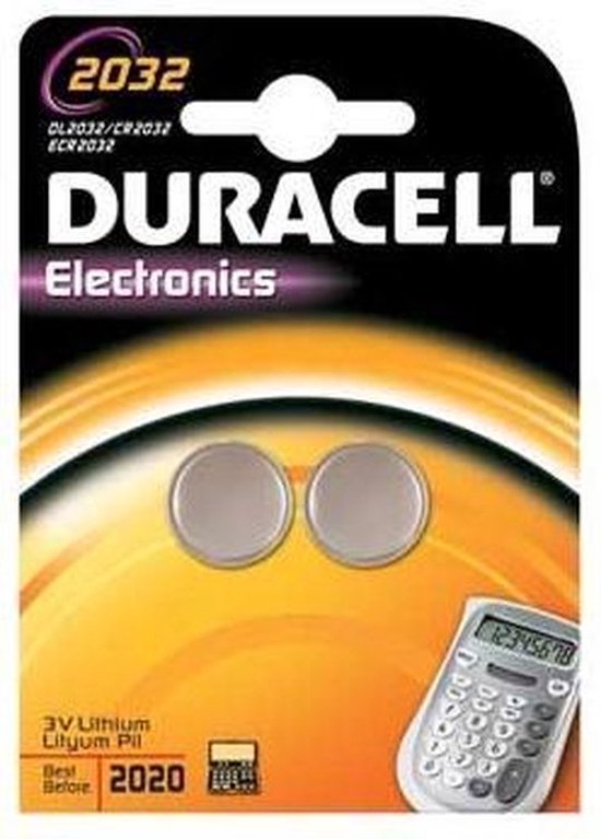 Duracell Electronics verpakking met 2x 2032 knoopcelbatterijen en rekenmachine.