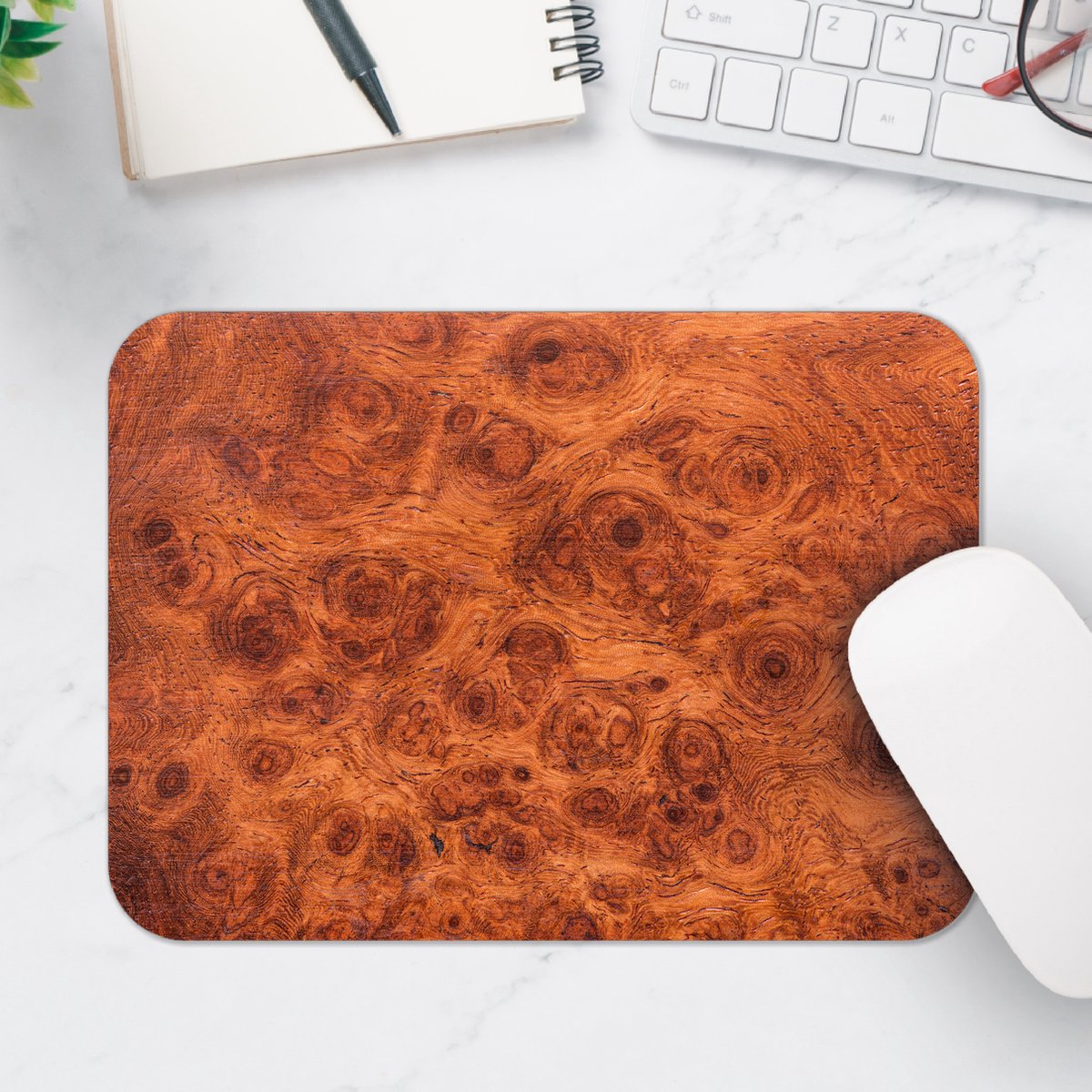 Muismat - Houten Wand met Cirkelvormige Textuur - 25x18 cm - 2 mm Dik - Muismat van Vinyl