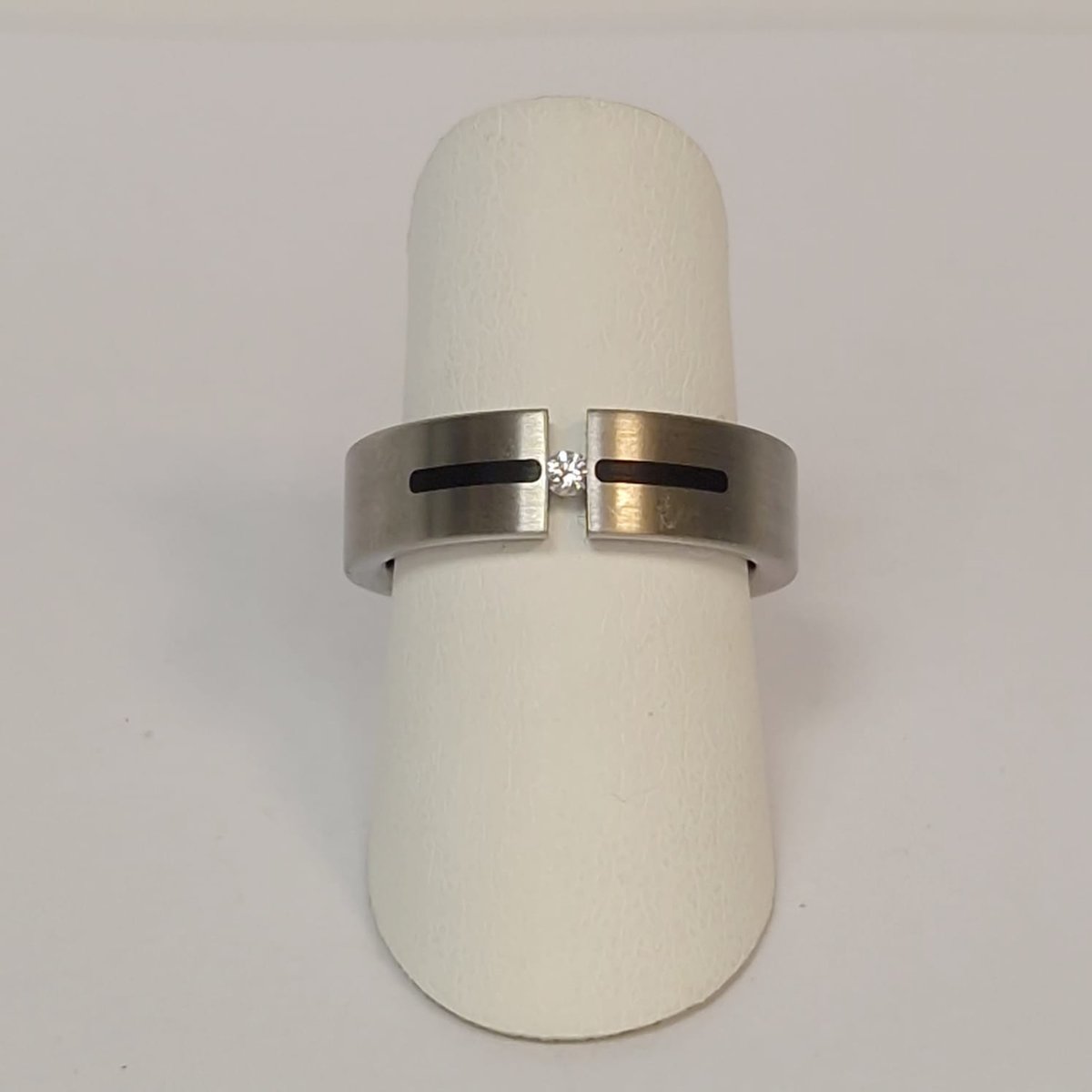 Stalen ring - keramiek - diamant - sale Juwelier Verlinden St. Hubert - van €215,= voor 129,=