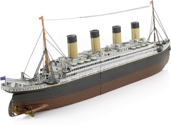 METAL EARTH RMS Titanic