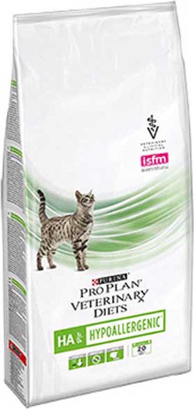 Zak kattenvoer Purina Pro Plan Veterinary Diets HA Hypoallergenic met een gestreepte kat.