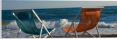 Acrylglas - Blauw en Oranje Kuipstoeltje op het Strand aan de Kust - 60x20 cm Foto op Acrylglas (Met Ophangsysteem)