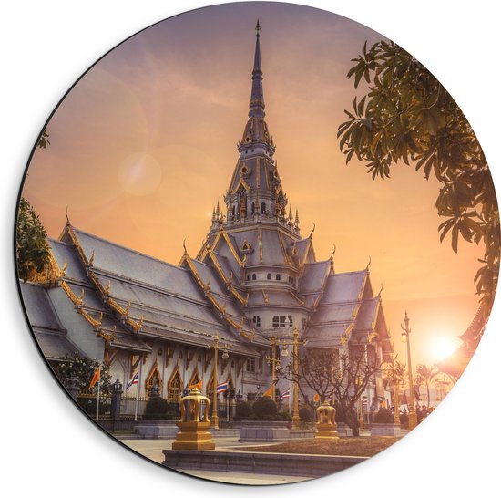 Dibond Muurcirkel - Mooi Kasteel met Zonsondergang in Thailand - 40x40 cm Foto op Aluminium Muurcirkel (met ophangsysteem)