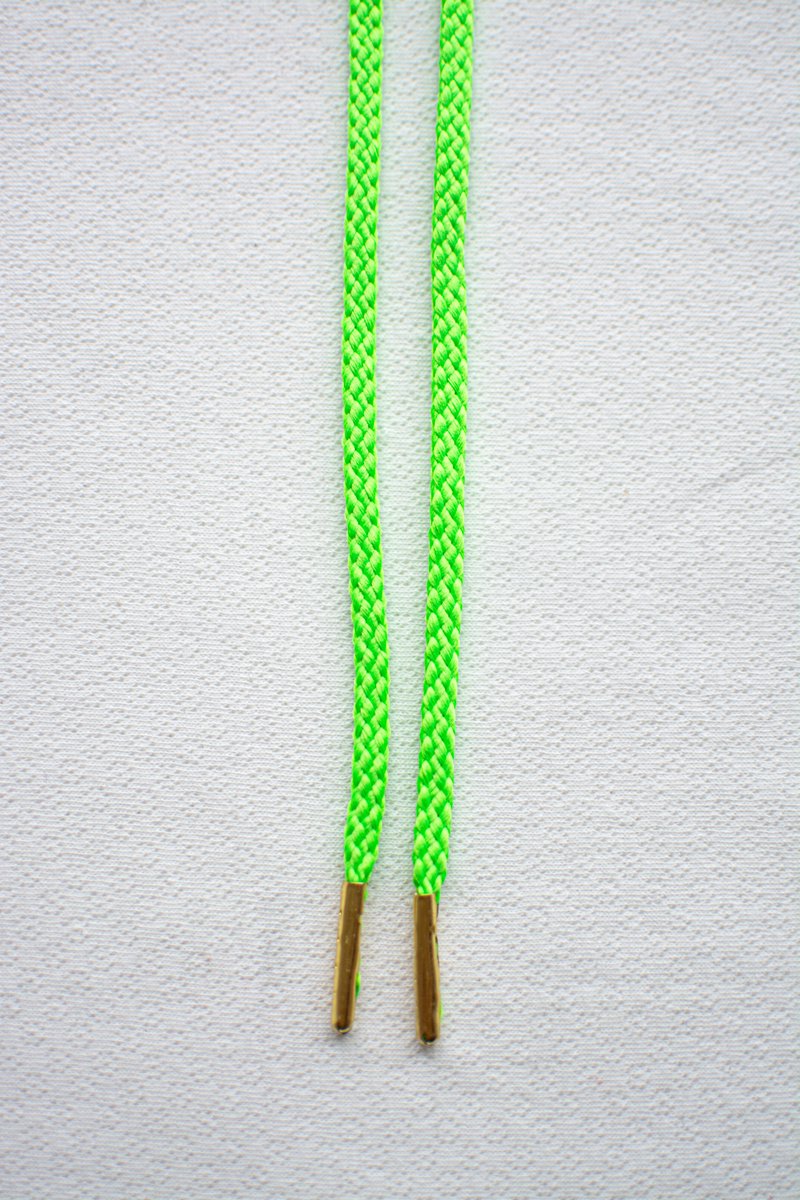 Schoenveters rond - koord fluo groen - 120cm met gouden nestels veters rond veters voor wandelschoenen, werkschoenen en meer