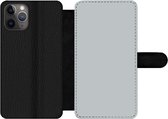 Bookcase Geschikt voor iPhone 11 Pro Max telefoonhoesje - Interieur - Grijs - Licht - Met vakjes - Wallet case met magneetsluiting