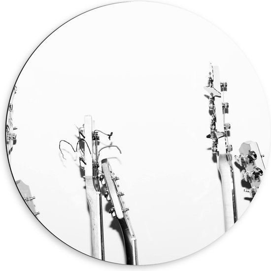 Dibond Muurcirkel - Uiteindes van Groep Gitaren (Zwart- wit) - 60x60 cm Foto op Aluminium Muurcirkel (met ophangsysteem)