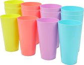 Set de 12 gobelets en plastique colorés - gobelets réutilisables de 600 ml en 4 couleurs - gobelets en plastique robustes pour les fêtes, le camping, les barbecues, les pique-niques et la plage - passent au lave-vaisselle et sans BPA