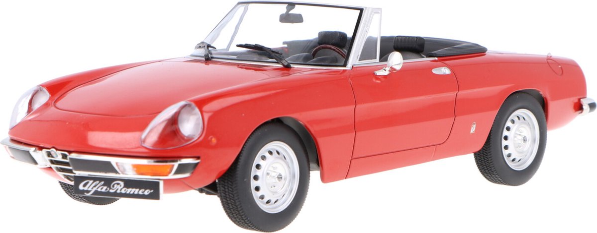 Modèle à l'échelle 1:24 de l'Alfa Romeo GTV