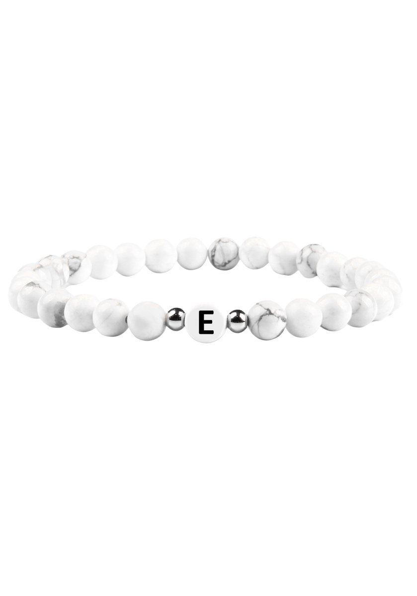 good.designs Parelarmband van howlietstenen met de letter E