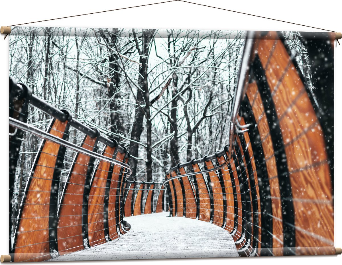 Textielposter - Hekwerk in Ondergesneeuwd Bos - 120x80 cm Foto op Textiel