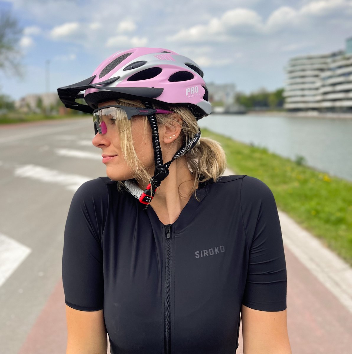 Fietshelm Dames/Vrouwen - Volwassenen - Medium 54/59cm - 180gram – foto 2