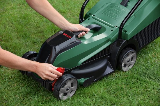 Bosch CityMower 18V-32 Accu grasmaaier - Met 18 V accu en lader - Maaibreedte: 32 cm van Bosch — afbeelding 4