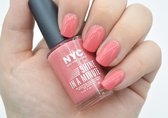 NYC Shine in a minute nagellak - 302 Pink Fashion week