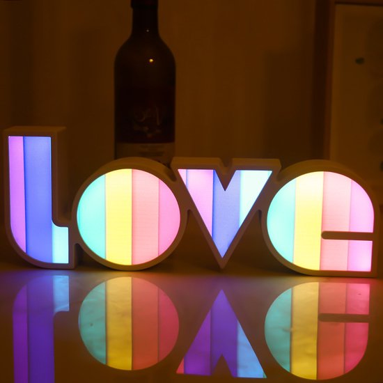 Xtraworks -LED decoratieve lamp LOVE-romantische viering-werkt op USB of batterij-kleurrijk