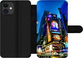 Bookcase Geschikt voor iPhone 11 telefoonhoesje - New York - Nacht - USA - Met vakjes - Wallet case met magneetsluiting