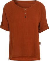 Knit Factory Nena Top - Shirt voor het voorjaar en de zomer - Dames Top - Dames shirt - Zomertop - Zomershirt - Ruime pasvorm - Duurzaam & milieuvriendelijk - Opgerolde mouw - Terra - Oranje - L - 100% Biologisch katoen