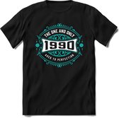 1990 The One And Only | Feest Kado T-Shirt Heren - Dames | Cobalt - Wit | Perfect Verjaardag Cadeau Shirt | Grappige Spreuken - Zinnen - Teksten | Maat XXL