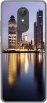 Geschikt voor Xiaomi Redmi 5 hoesje - Rotterdam - Water - Wolkenkrabber - Siliconen Telefoonhoesje